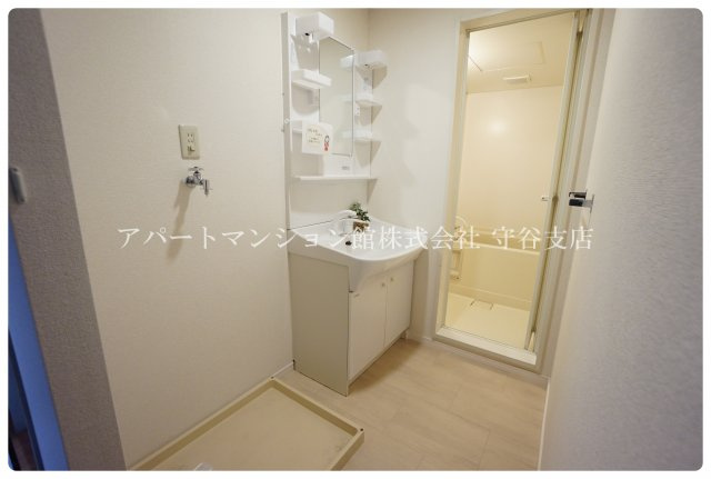 メゾン森Ⅵの独立洗面台