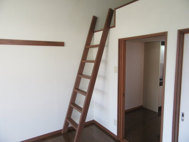 カーサヒューマンAの居間・リビング|ゆったりとした居間です