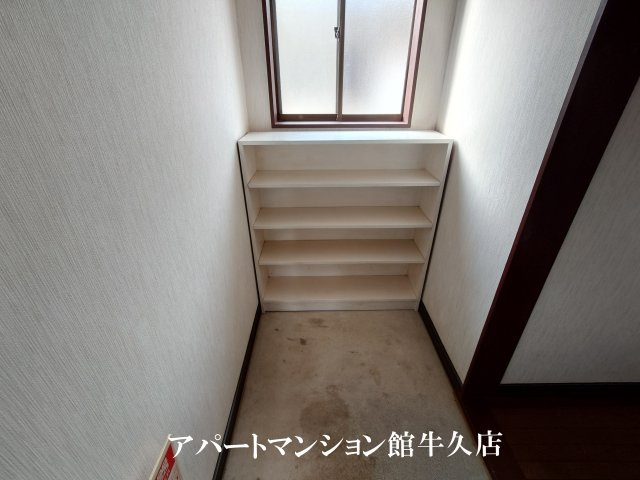 壱番館の玄関