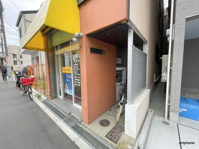 CityLife新大阪7　仲介手数料無料のエントランス