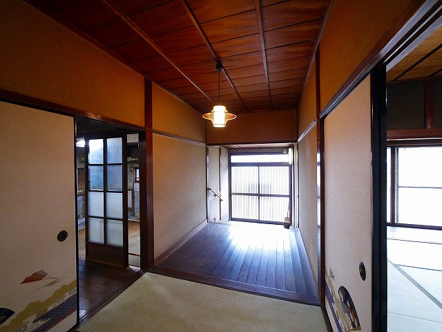 二条大路南5丁目店舗の内装|中はこのようになっています