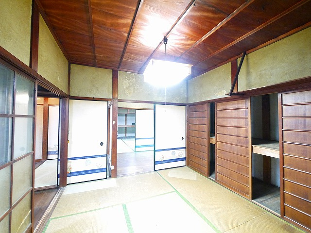 二条大路南5丁目店舗の内装|きれいな内装です