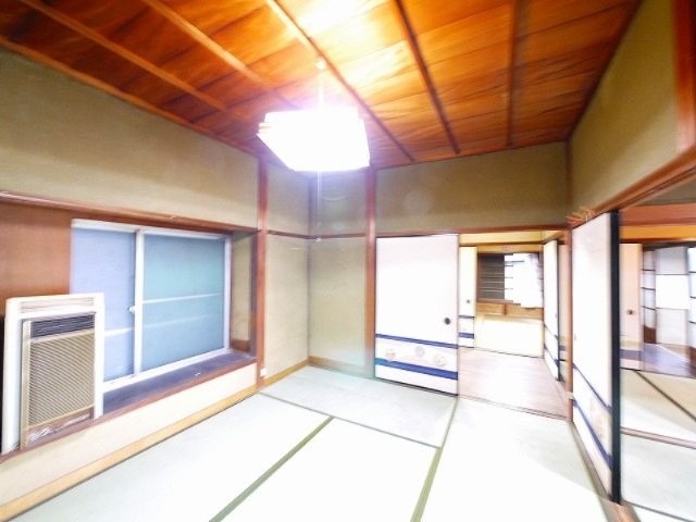 二条大路南5丁目店舗の和室|和室があれば客間としても活用できます