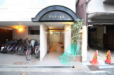 【エントランス】 | アミティ北畠 | 清潔なエントランスです