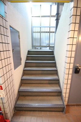 【その他共用部分】 | アミティ北畠 | 階段