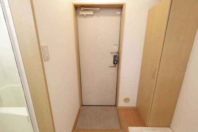 エスポワール壱番館の玄関