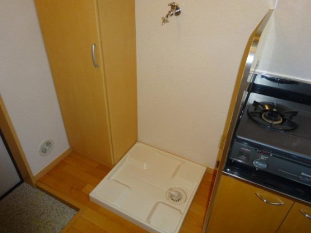 エスポワール壱番館のその他|洗濯機置場