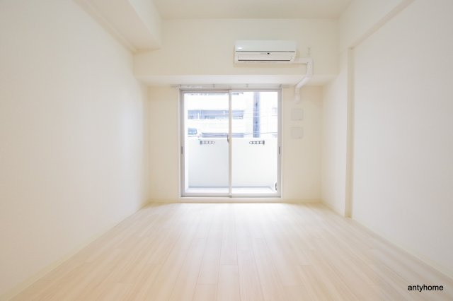 エスリード福島ラグジェ　仲介手数料無料の洋室