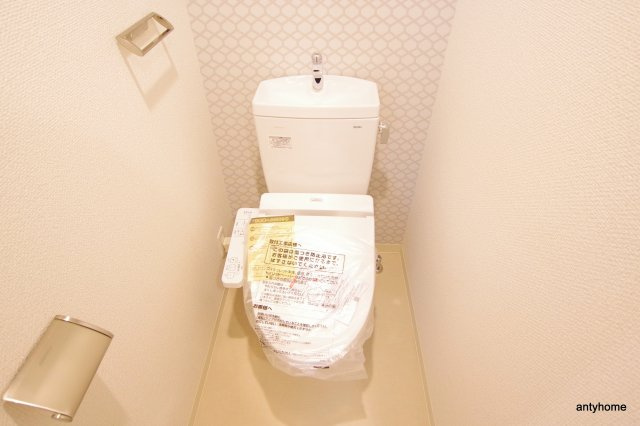 エスリード福島ラグジェ　仲介手数料無料のトイレ