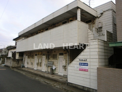 【外観】 | サンホームズ | 外観は落ち着いています