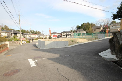 【前面道路含む現地写真】 | 大津市清風町34　分譲土地 | 分譲地前面道路