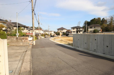 【前面道路含む現地写真】 | 大津市清風町34　分譲土地 | 分譲地前面道路