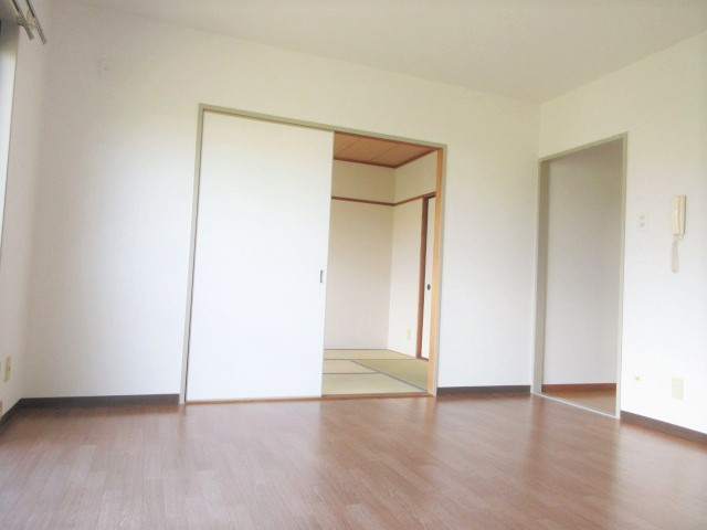 【居間・リビング】