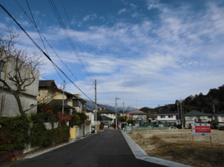 【前面道路含む現地写真】 | 分譲地前面道路