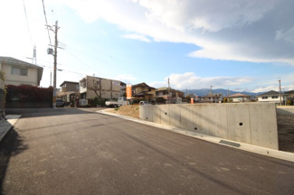 【前面道路含む現地写真】 | 分譲地前面道路