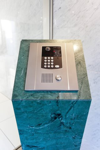 ザ・シダーハウスバイサヴォイ　8階のセキュリティ