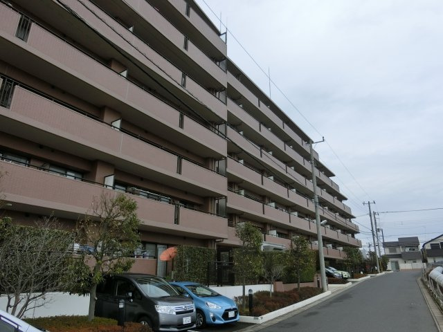 船橋市二宮１丁目　ファミール船橋イーストサイドの外観