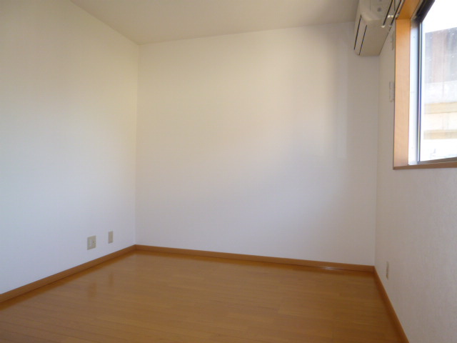 メゾンエスタの寝室|洋室