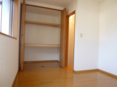 【洋室】 | メゾンエスタ