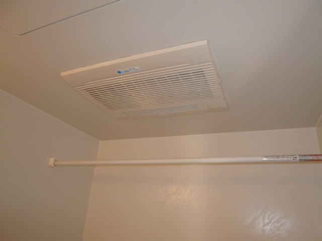 メゾンエスタの浴室|浴室乾燥機