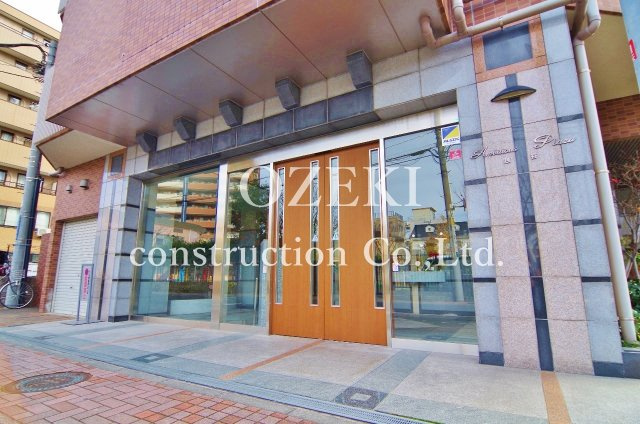 アンビシャスプラッツァ越谷のエントランス