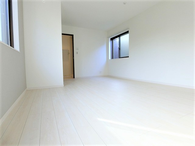 REVE拝島の居間・リビング