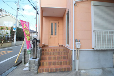 【エントランス】 | e-TOWN中桜塚４丁目