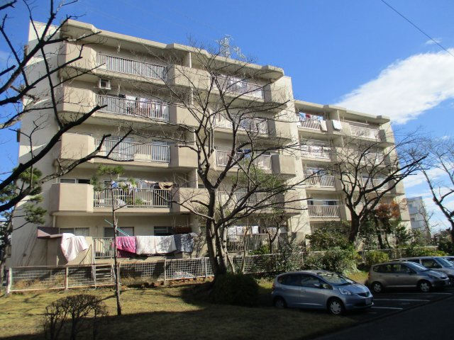 稲毛区小仲台８丁目　第二稲毛ハイツ　中古マンション　三階角部屋