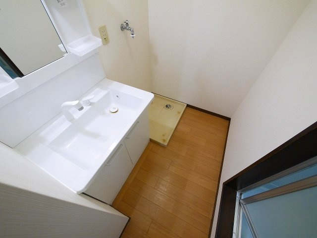 サンロードCの洗面所|使いやすい洗面所です