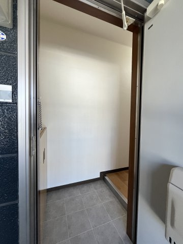 コルキスソードの玄関