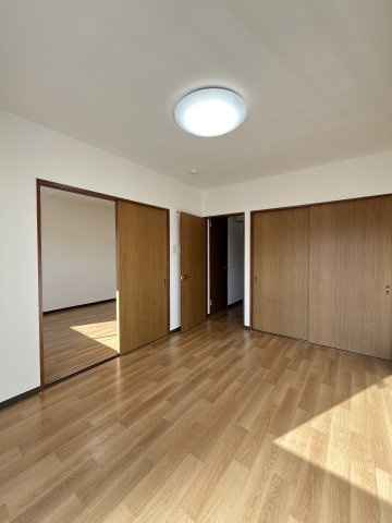 コルキスソードの洋室