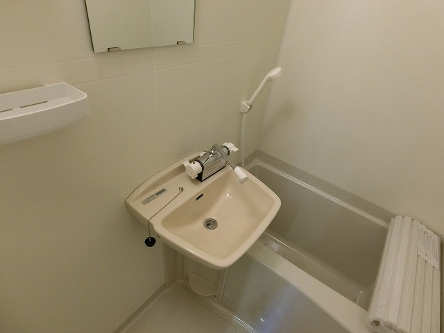 ブエナメゾン福生Cの浴室