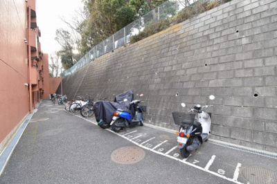 【その他共用部分】 | 日榮ハイム西寺尾 | 駐輪場・バイク置場