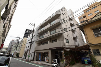 【外観】 | 横浜市営地下鉄ブルーライン「吉野町」駅徒歩3分と好立地。
