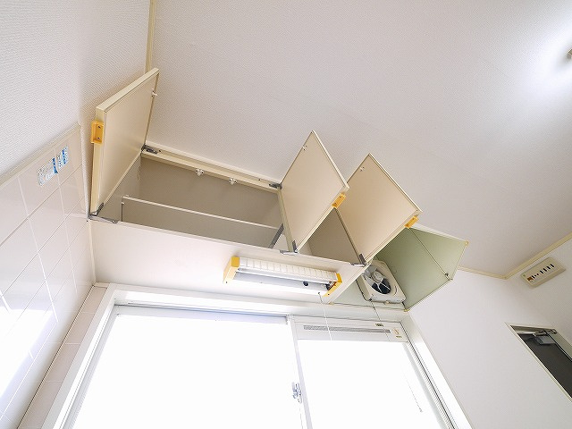 サニーハイツ六条のキッチン|コンパクトなキッチンで掃除もラクラク