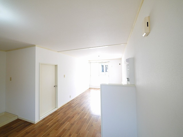 サニーハイツ六条の居間・リビング|リビングです