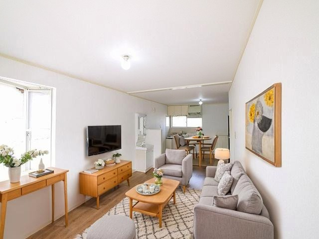 サニーハイツ六条の居間・リビング|CGで家具等を配置したもので家具等は含まれません
