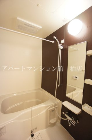 アイリス関場の浴室
