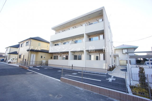 アイリス関場の外観