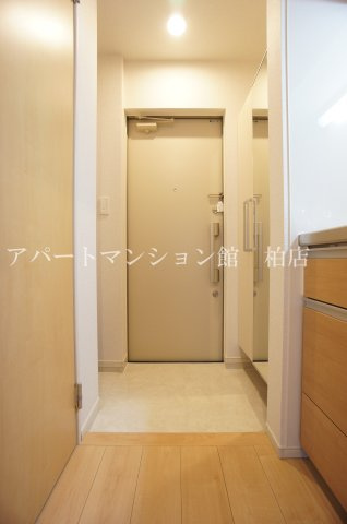 アイリス関場の玄関