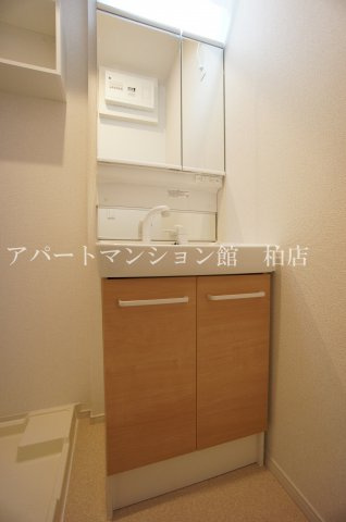 アイリス関場の独立洗面台