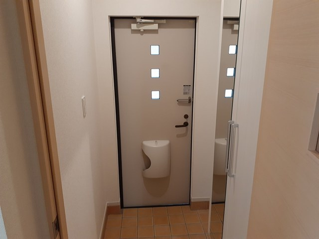 ウィステリアⅠの玄関