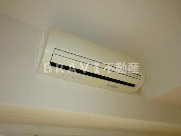 コンフォリア北堀江一丁目　BRAVI不動産の内装|【コンフォリア北堀江一丁目】エアコン