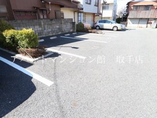 【駐車場】