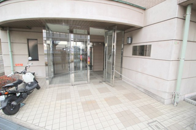 【エントランス】 | ローレルウィングス