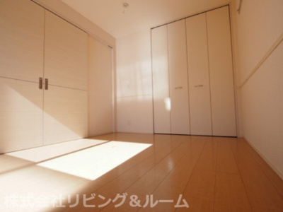 【洋室】 | サンク・ルナＦ