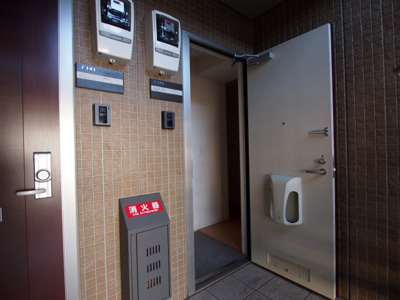 【玄関】 | サンク・ルナＦ