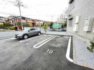 【駐車場】 | いつでも目の届く敷地内に駐車場があります♪荷物がかさばりがちなお買物にも、敷地内駐車場があると便利ですよね☆