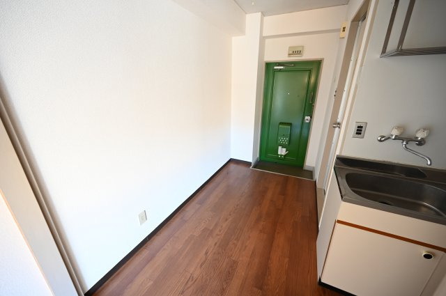 【玄関】 | 中大路ビル