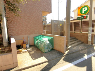 【その他共用部分】 | 敷地内ごみ置き場でごみ出しもらくらく～♪忙しい社会人さんや主婦さんにもうってつけ！